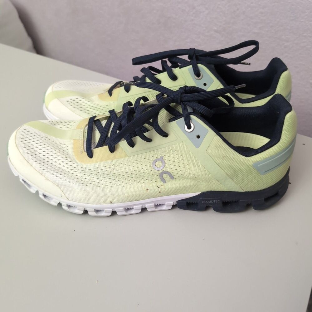 On Cloud Cloudflow 3 Running Shoes Mens 10.5 Meadow White On Cloudflow 3.0